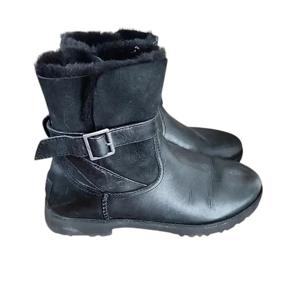 Ugg Leather and Fur lined boots. Size 8 - Picture 6 of 13